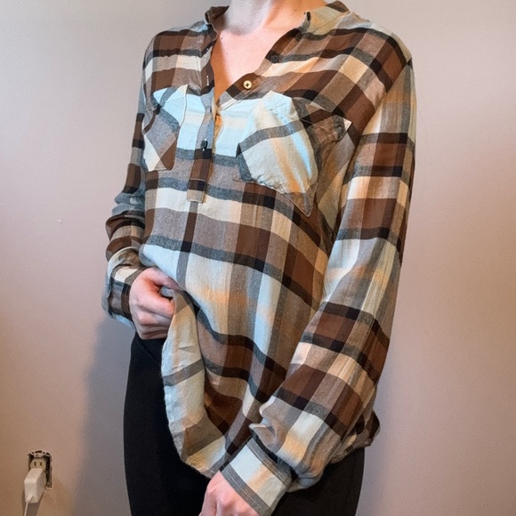 Brown and Turquoise Plaid Top - Picture 3 of 8